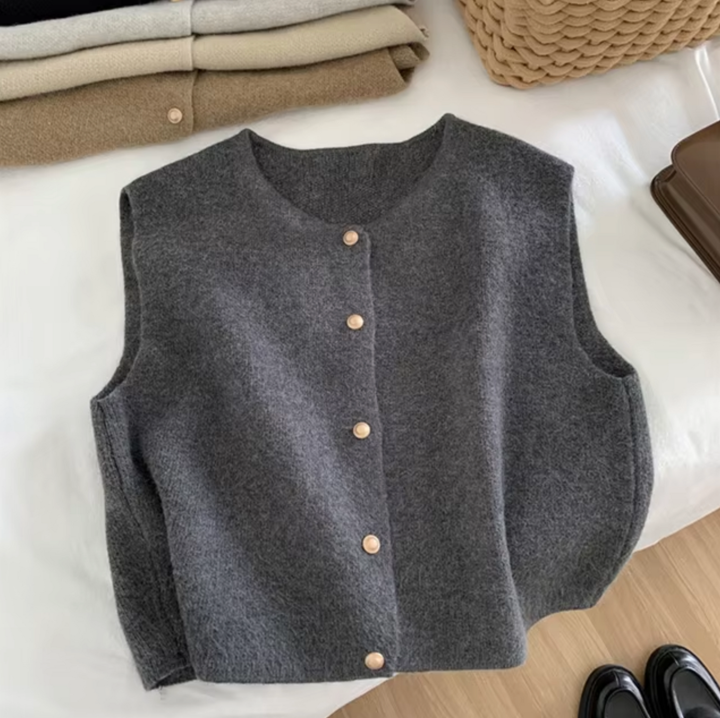 Annabeth – Strikket ærmeløs vest