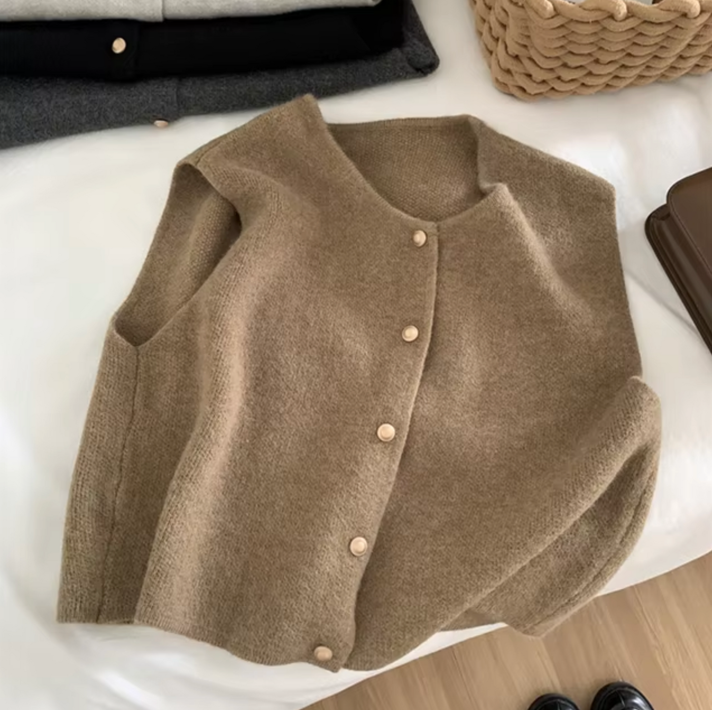Annabeth – Strikket ærmeløs vest