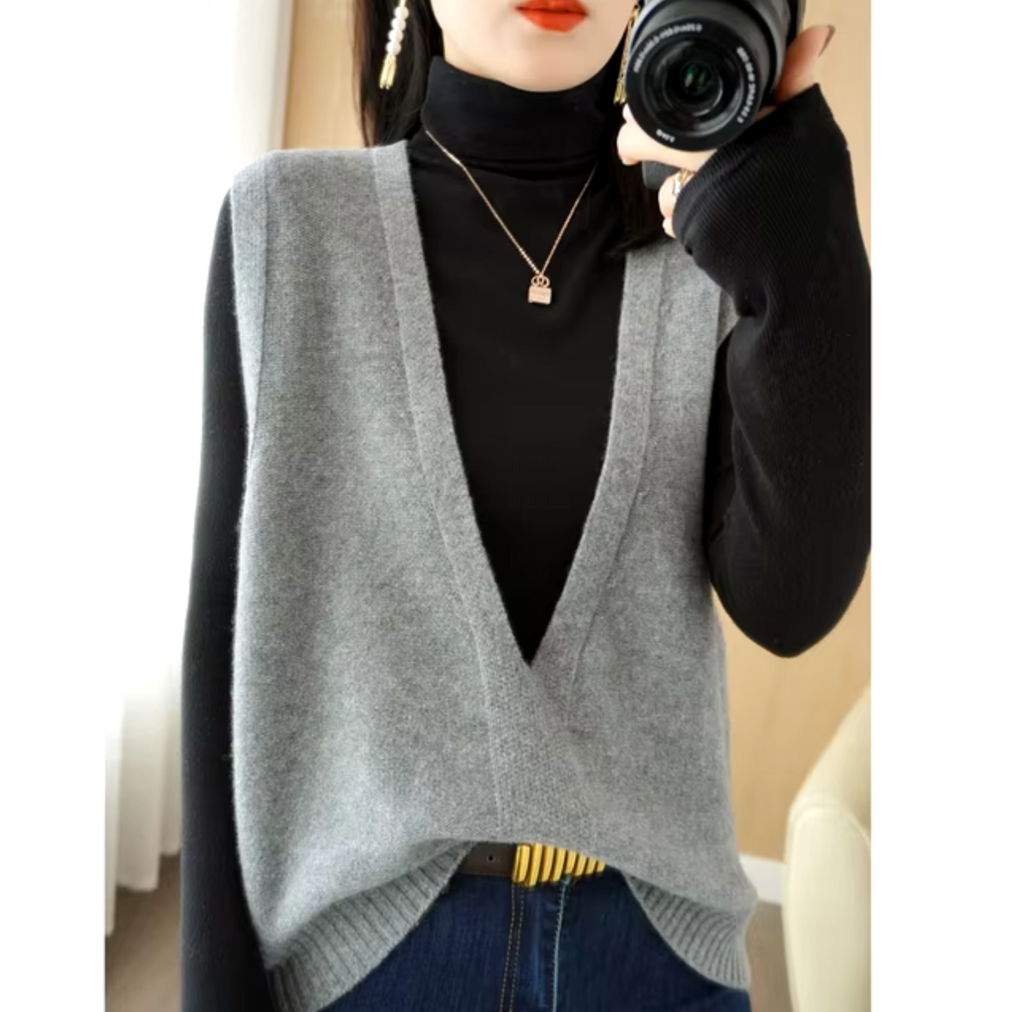 Chona – Strikket vest med V-hals