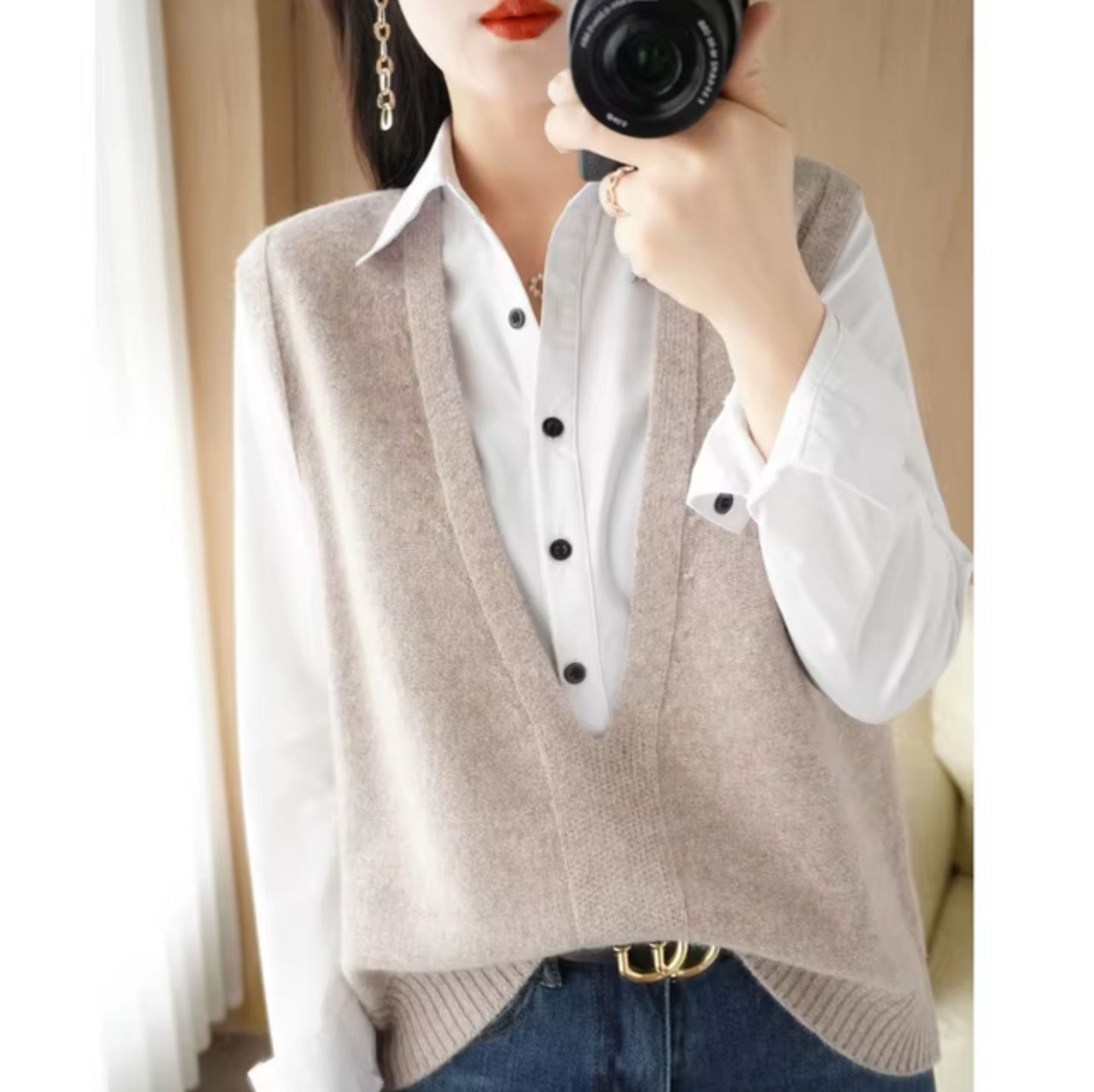 Chona – Strikket vest med V-hals