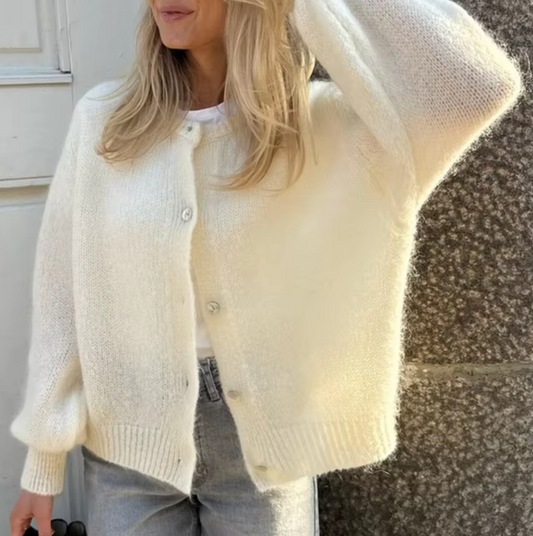 Irina – Strikket cardigan med knaplukning