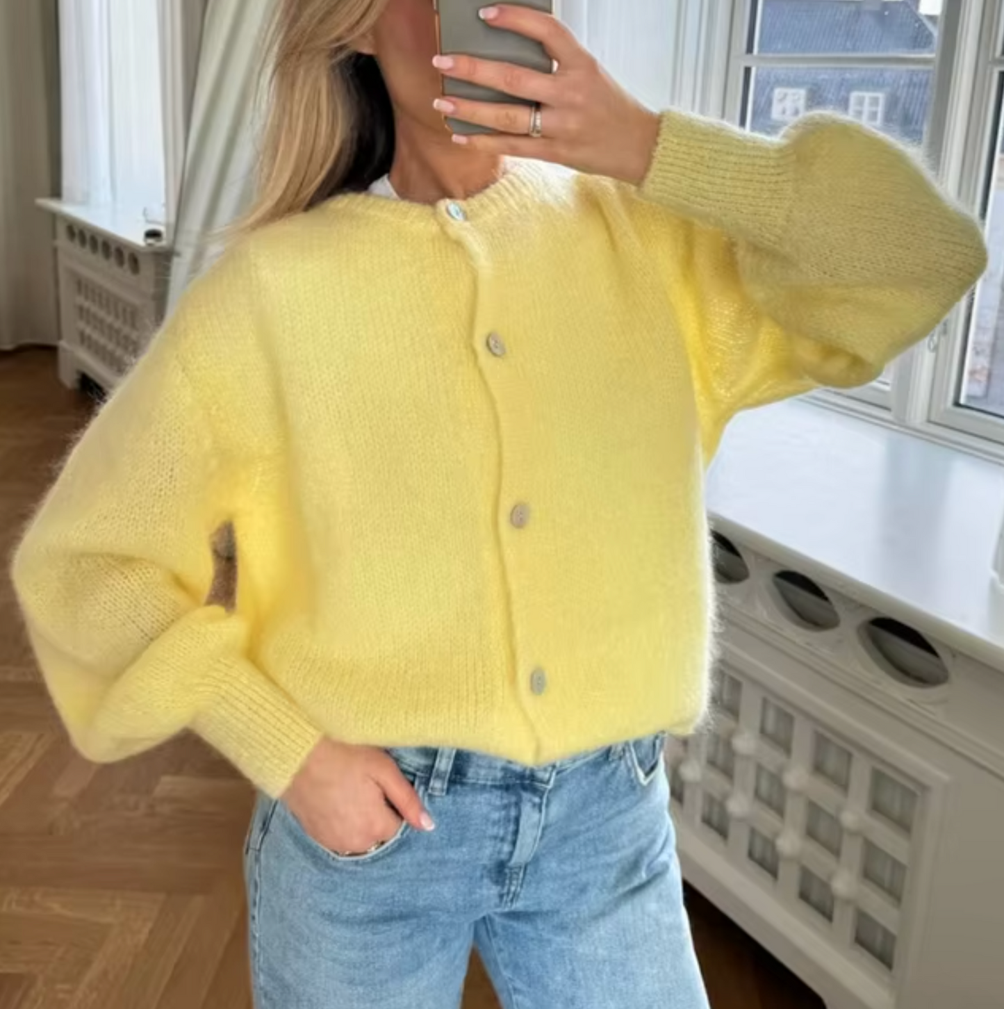 Irina – Strikket cardigan med knaplukning